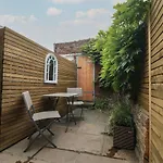 Ascot Cottage